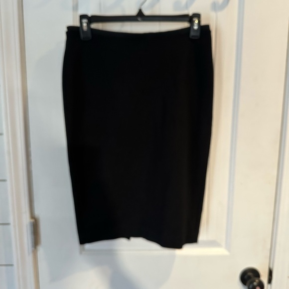 Boden Dresses & Skirts - Boden Classic Black Pencil Skirt